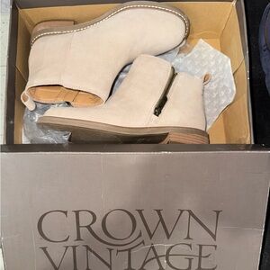 Crown Vintage Driftwood Suede Ankle Boots